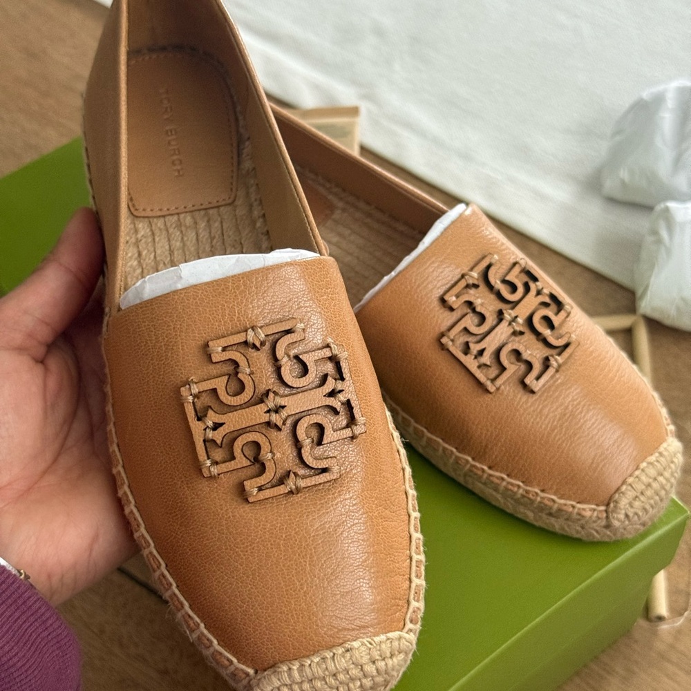 New Tory Burch Espadrilles Cut-Out Logo Leather Espadrille in Ginger Shortbread - Picture 4 of 8